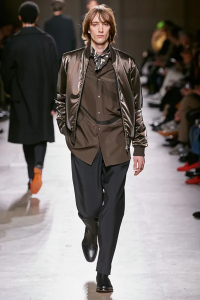 Look 42